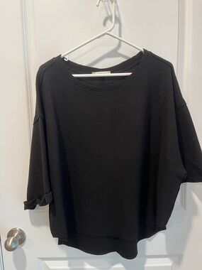 Zenana Double Knit Exposed Seam Curved Hem Short Sleeve Top